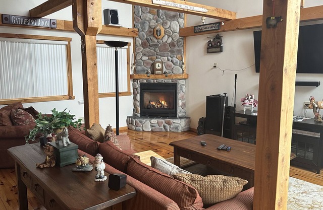 Spacious Vacation home in Chimney Hill near Mt Snow