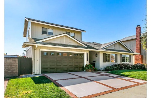 Spacious Ventura Home with yard