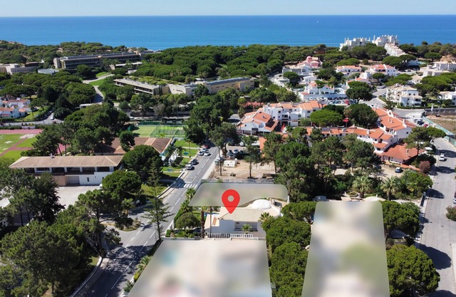 Großzügige Villa - 221 qm - privater Pool - 5 Fußminuten bis zum Strand - WLAN