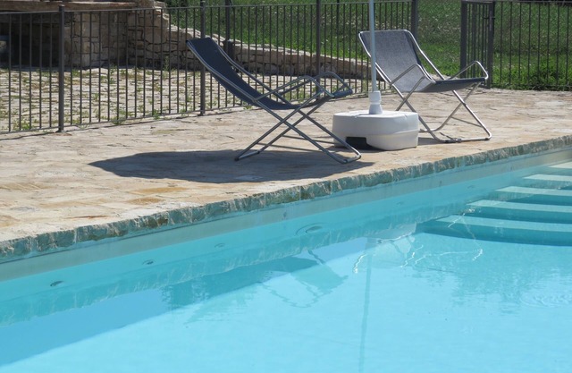 Geräumige Villa mit Pool in atemberaubender Landschaft und malerischen Dörfern