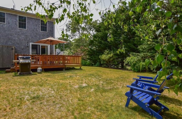 Spacious w/ Beautiful Yard & Dogs Welcome!