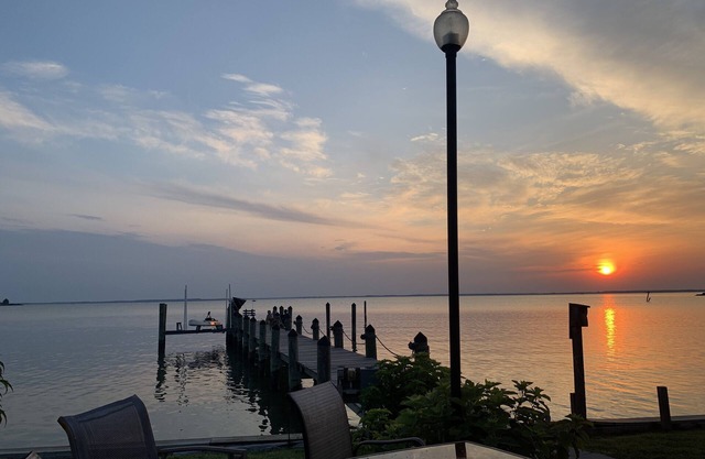 Spacious waterfront home with amazing views, private pier, fishing and crabbing.