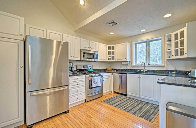 Spacious Waterfront Falmouth Home on Jenkins Pond!