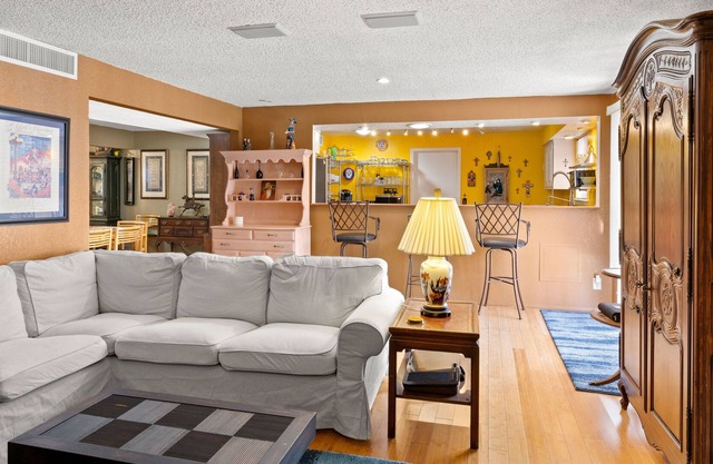 Spacious Westside El Paso home perfect for long term stays.