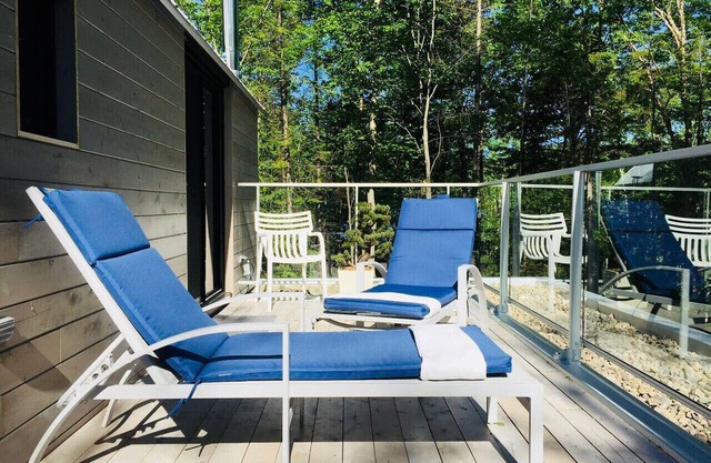 SELTENES Spahaus 7 Chalet mit Whirlpool, Kamin in Tremblant