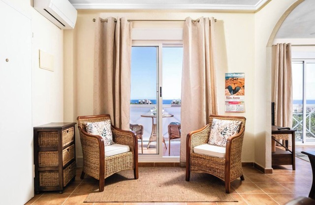 Spanish Charm – Sea View & Sun