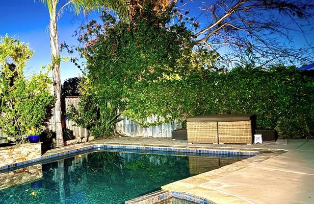 Spanish gated Villa w/pool & spa near Mission Bay