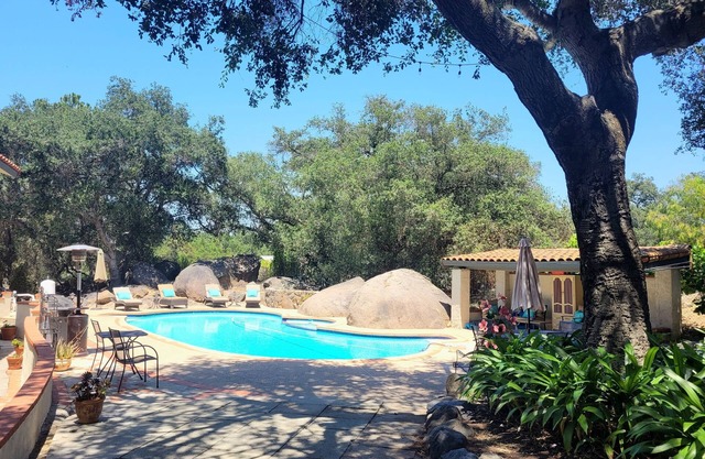 Spanish Hacienda in Wine Country - Pool- Game Room- Fire Pit-Private