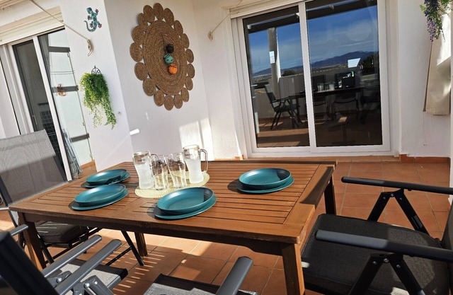 'Spanish Sunset' cozy Vacation Apartment in a gorgeous 24h secured golf resort.