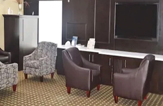 Spark by Hilton Woodstock