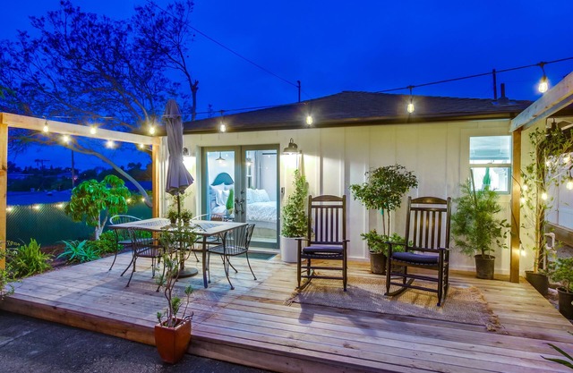 Sparkling Clean New Coastal Retreat ~ 5 Star Property