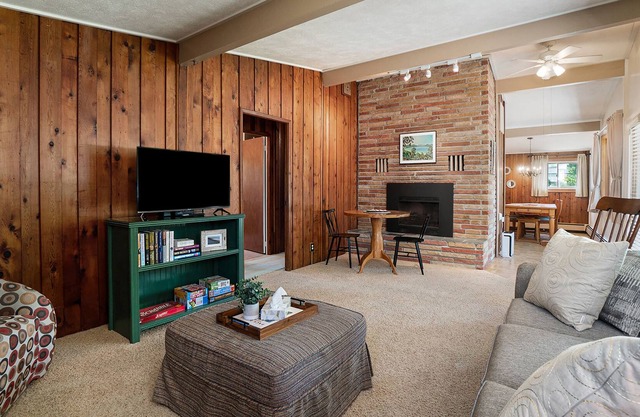 Sparrow Meadows | House in Empire with a beautiful yard - prime location