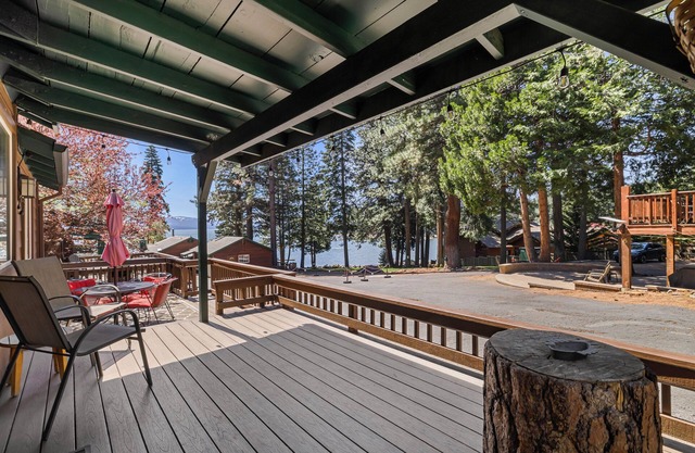 *Special*Cozy Lakeside Cabin~Lake Almanor~BoatRamp