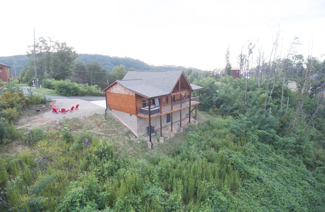 Brandneu! Mt LeConte Ansichten! Luxuskabine mit Privatsphäre und einfachem Zugang zur Stadt