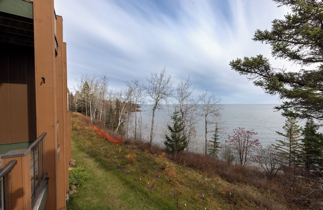 Special Lake Superior Townhome in Tofte, MN! 3 bdrm., 3 ba., w/ Space to Gather