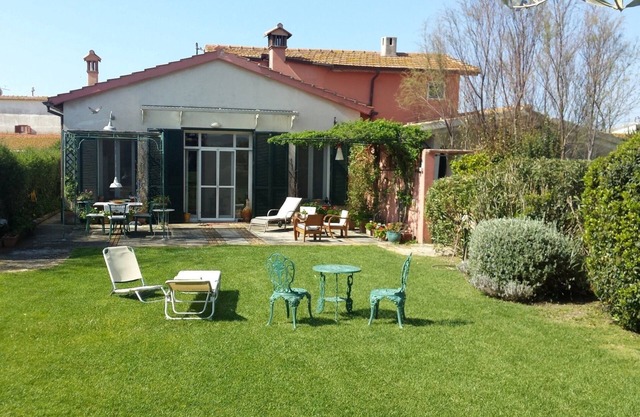 SONDERANGEBOT !!! Ferienhaus mit großem Garten in der Nähe des Meeres und der Thermen - Capalbio