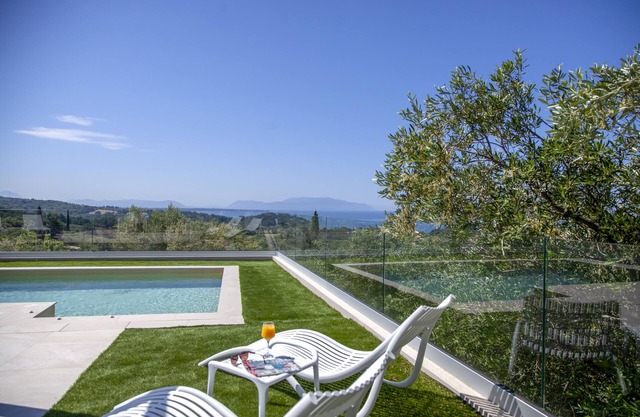 Special Offer! Villa Andromeda in Preveza wth pool and sea views