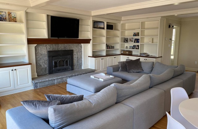 Private oasis escape in CT home close to beaches, parks, hikes, local skiing