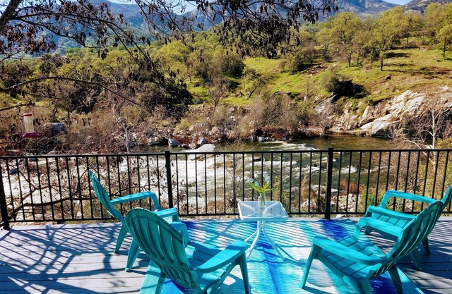 * Specials * Atemberaubende Hauptgabel "Kaweah River House" -1/2 Meile zum Sequoia Park
