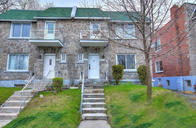 Specious 3 bedrooms with free parking