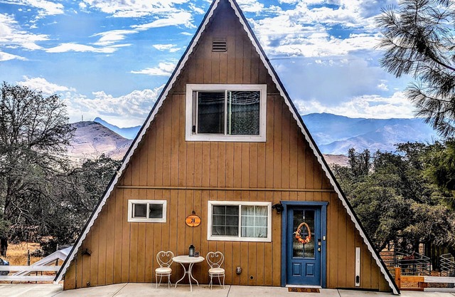 Spectacular A-Frame, epic views! "Wild Elk Sleepover".