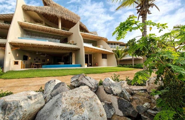 Spectacular beachfront villa