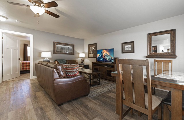 Spectacular Condo In Downtown Whitefish, Close To Glacier Park, Skiing And Golf