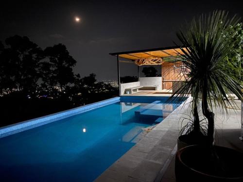 Spectacular Igloo-style House
