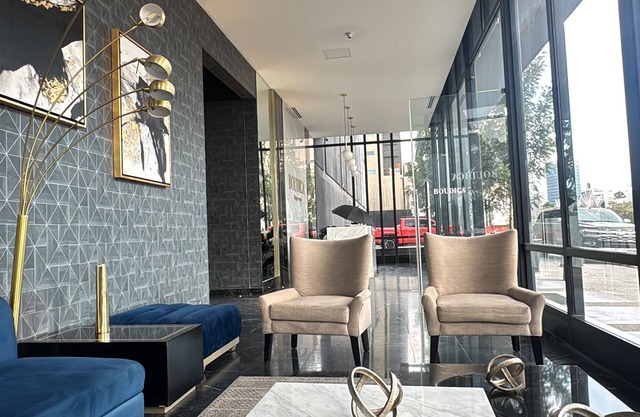Spectacular view + amenities at Torre Boudica