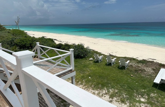 SPECTACULAR 4-BR BEACHFRONT - Beste Lage am BESTEN STRAND! - 2 Master-Suiten!