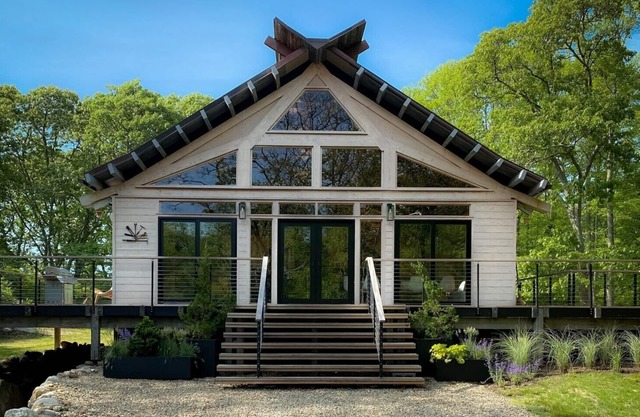Neues modernes Haus mit offenem Konzept - Entworfen von Frank Lloyd Wright Apprentice