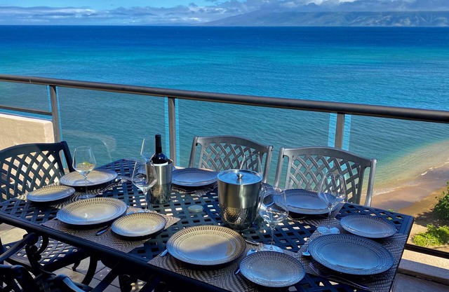 Spectacular Oceanfront Penthouse, New $200,000 Remodel, AC 2700 Sq Ft, sleeps 10