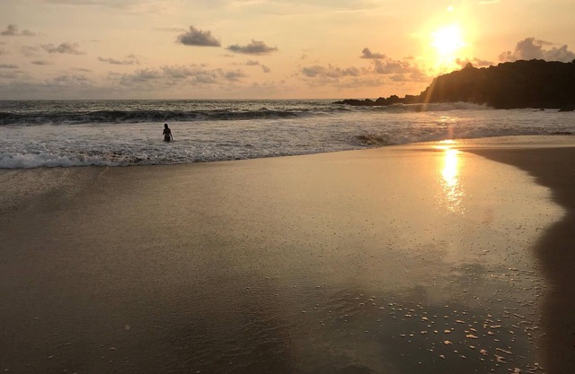 Spektakuläre renovierte Eigentumswohnung am Strand in Ixtapa / Zihuatanejo