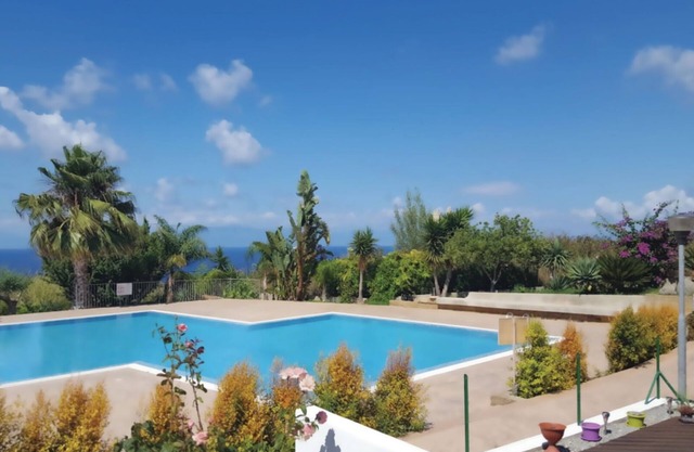 Spektakuläre Aussicht auf das Meer in der Nähe von Tropea und Pizzo