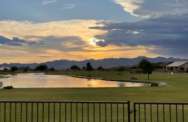 SPECTACULAR SUNSET VIEWS- FABULOUS POOL AND SPA HOME!