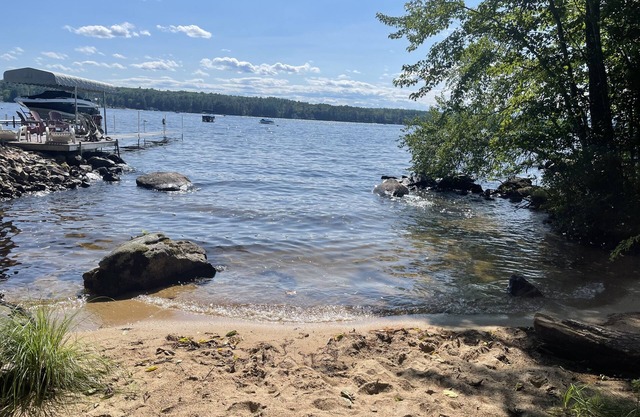 Spectacular Sunsets and Sandy Beach on Long Lake!