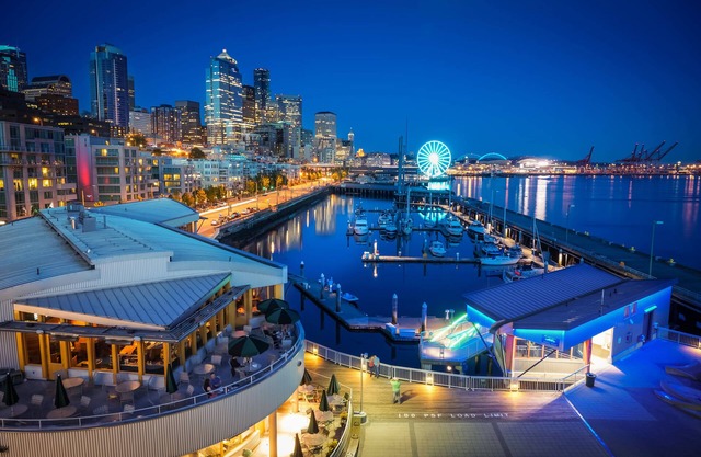Spektakuläre Aussicht: Waterfront Condo in der Nähe von Pike Place