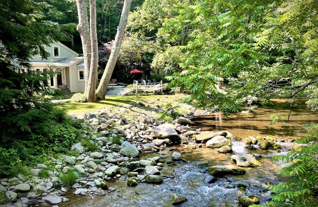 Waterfront Retreat am Piney River. Entspannender Blue Ridge Mountain