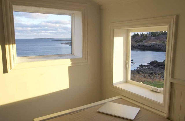 Spektakulär unmittelbar am Meer auf den Klippen von Cape Breton mit Privatstrand