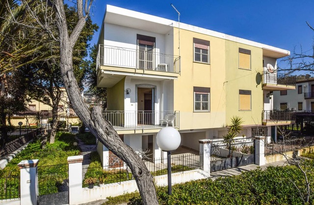 Spend an unforgettable vacation in this beautiful vacation home right on the beach.