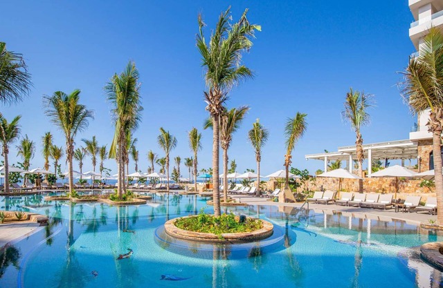 Spend New Years in Cabo! 2-bed Luxury Suite - Villa La Valencia Beach Resort