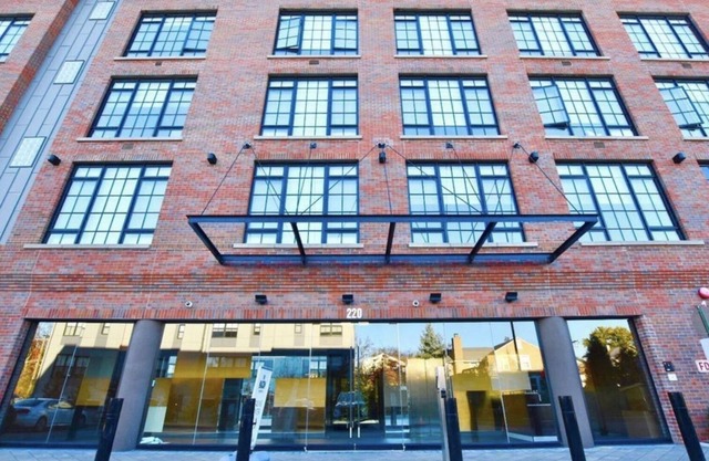 Spend the Summer Near NYC and the Country in an Amazing Modern Luxury 2bed/2bath