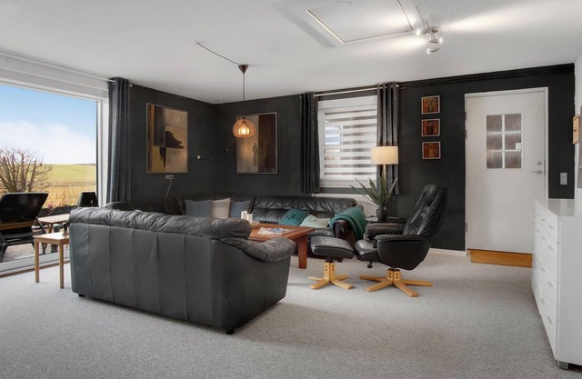 Spend your next family vacation in this beautiful vacation home in a wonderful location.