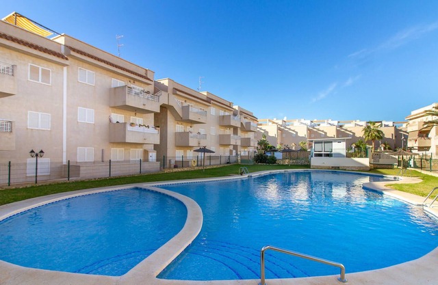 Spend your next vacation in this comfortable apartment with pool access.