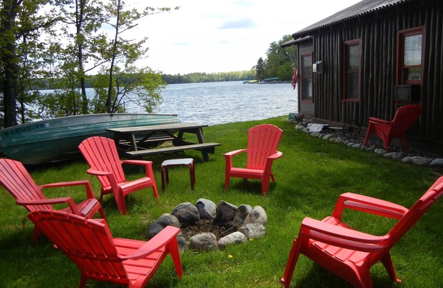 Verbringen Sie Ihren Urlaub und schlafen Sie direkt am Ufer des wunderschönen Star Lake!