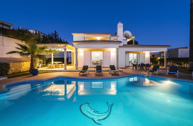 Wunderschöne Villa mit 4 Schlafzimmern und Meerblick - Pool - Klimaanlage - WIFI