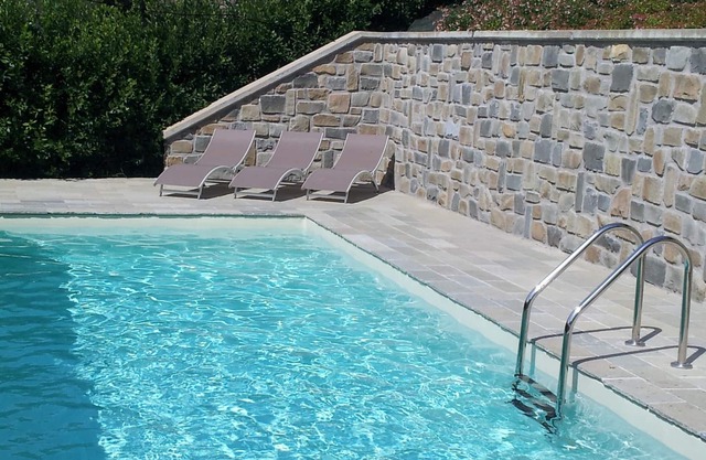 SCHÖNES HAUS IN DER TOSKANA, HERRLICHE AUSSICHT, PRIVATER POOL UND GARTEN, BBQ