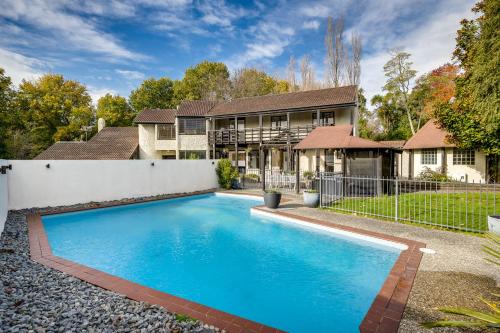 Splendid Sanctuary - Havelock North Holiday Home