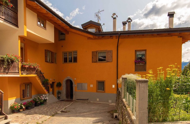 Herrliche, geräumige und überraschende neue Wohnung im Val di Sole