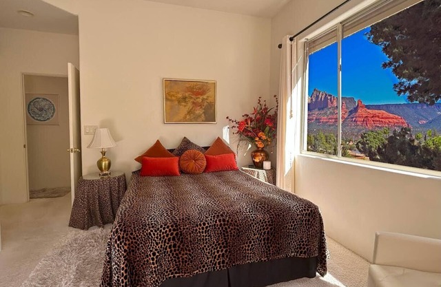 Elegante Five Star Studio im Herzen von Sedona mit Aussicht!